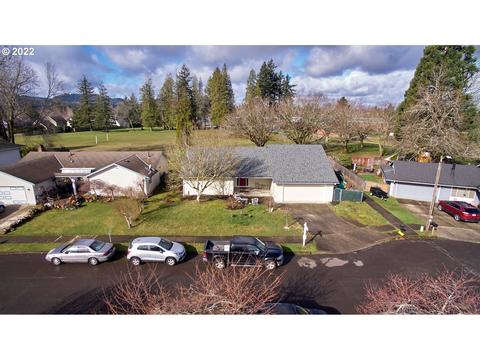 615 SE Centurion Ave, Gresham, OR 97080 photo 1