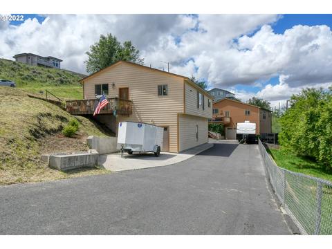 831 S Main St, Pendleton, OR 97801 photo 1