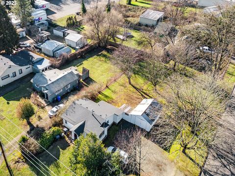 1706 Henderson Ave, Eugene, OR 97403