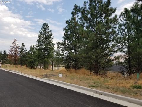 W 15th St, The Dalles, OR 97058
