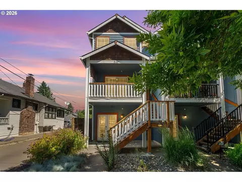 349 W Main St, Hillsboro, OR 97123
