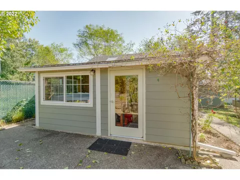 Other - 38376 Hood St, Sandy, OR 97055 photo 6 of 8