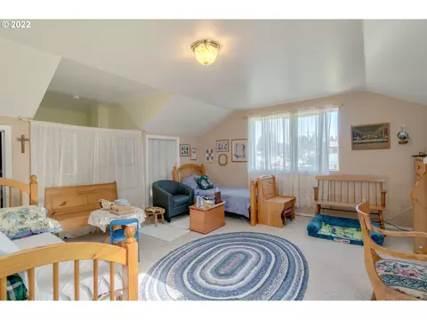 Other - 38376 Hood St, Sandy, OR 97055 photo 3 of 8