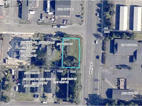 32 Nd St, Florence, OR 97439