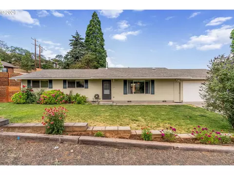 1211 Sandy Ln, The Dalles, OR 97058