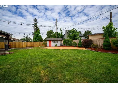 1830 Yolanda Ave, Springfield, OR 97477 photo 41