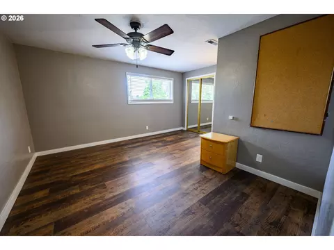 1830 Yolanda Ave, Springfield, OR 97477 photo 27