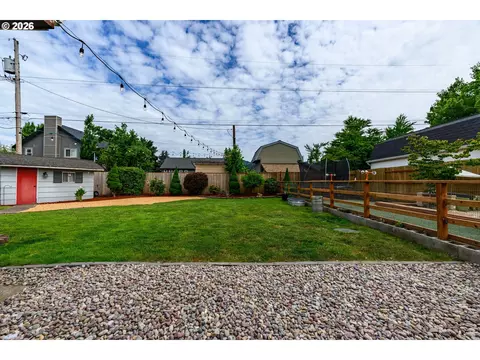 1830 Yolanda Ave, Springfield, OR 97477 photo 46