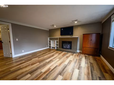 1830 Yolanda Ave, Springfield, OR 97477 photo 15