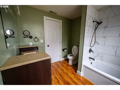 1830 Yolanda Ave, Springfield, OR 97477 photo 36