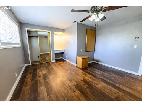 1830 Yolanda Ave, Springfield, OR 97477 photo 28