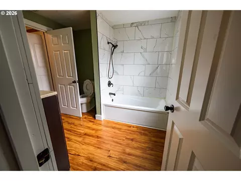 1830 Yolanda Ave, Springfield, OR 97477 photo 33