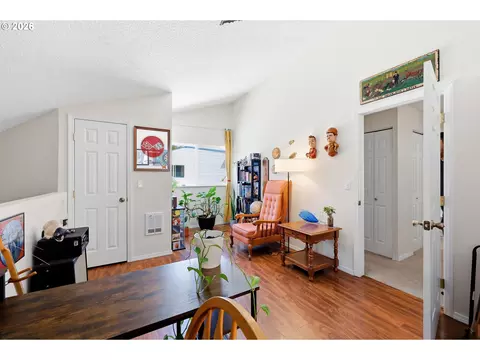 Other - 724 SE Rene Ave, Gresham, OR 97080 photo 5 of 9