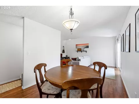 Dining - 724 SE Rene Ave, Gresham, OR 97080 photo 1 of 3