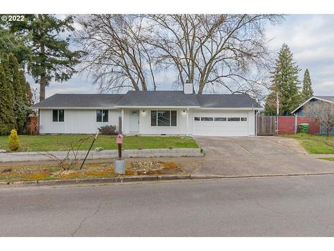 605 E Pinehurst Dr, Newberg, OR 97132 photo 1