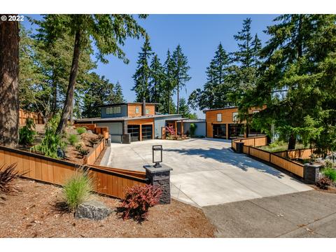 1983 W 25th Pl, Eugene, OR 97405 photo 1