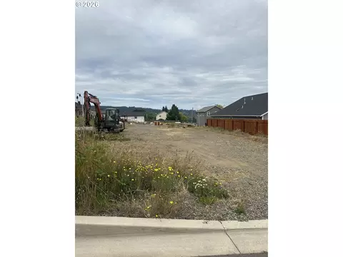 658 Boulder Loop, Creswell, OR 97426 photo 4