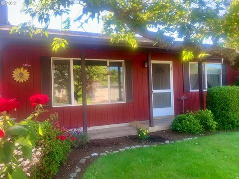 3680 Sanders St, Eugene, OR 97404 photo 1