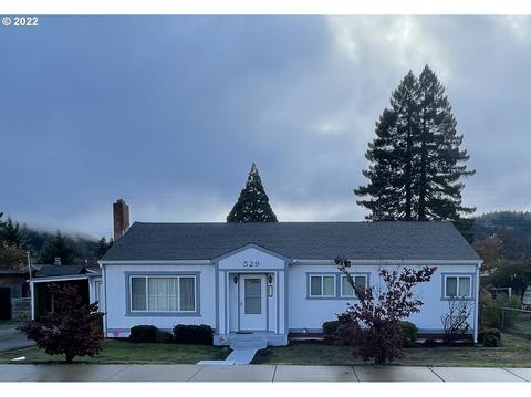 529 E Fourth Ave, Riddle, OR 97469