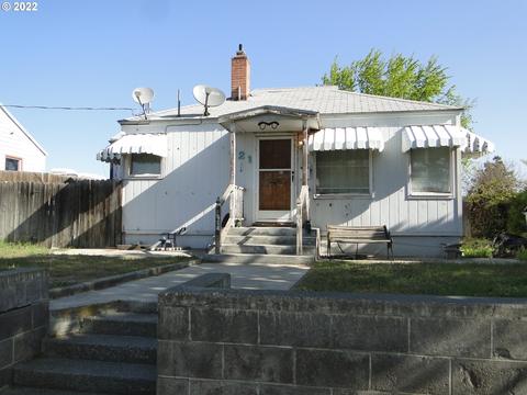 321 E Ridgeway Ave, Hermiston, OR 97838 photo 1