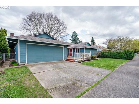 2080 NE Liberty Ave, Gresham, OR 97030 photo 1