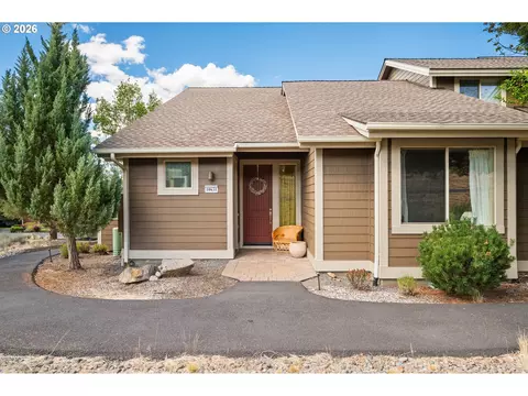 10651 Village Loop, Redmond, OR 97756