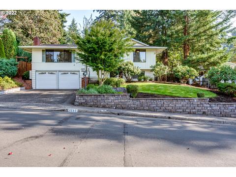 3255 Strathmore Pl, Eugene, OR 97405 photo 1