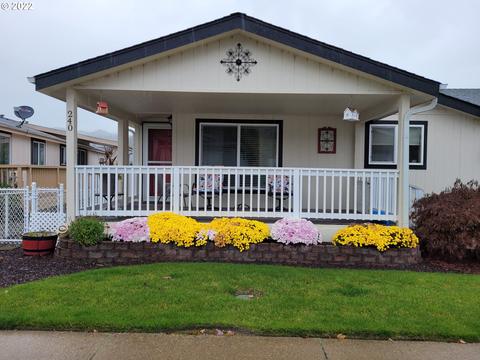 240 Littlebrook Ln, Roseburg, OR 97471
