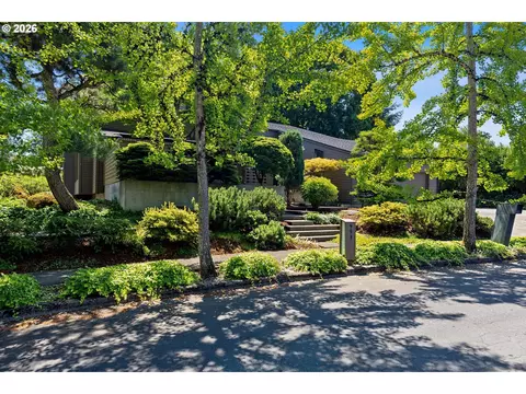 999 NE 169th Dr, Portland, OR 97230