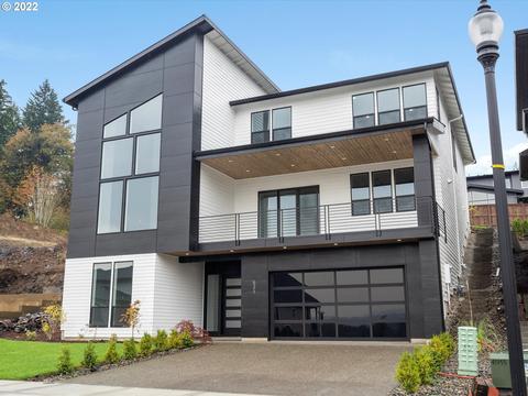 521 NE Province Dr, Camas, WA 98607