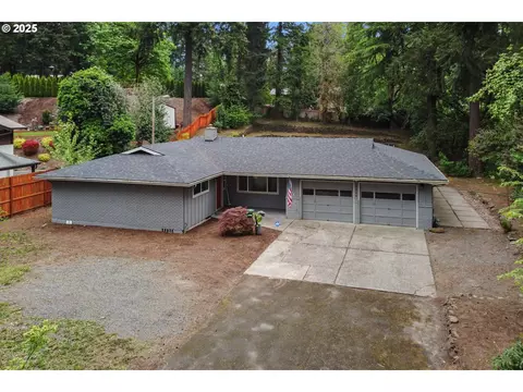 17284 SE Oatfield Rd, Milwaukie, OR 97267