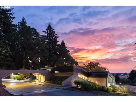24805 SW 65th Ave, Tualatin, OR 97062