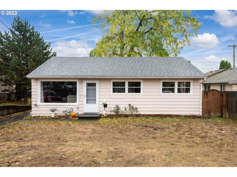 415 E Clarendon St, Gladstone, OR 97027 photo 1