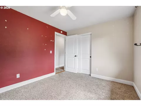 Bedroom - 546 SE Paropa Pl, Gresham, OR 97080 photo 6 of 6