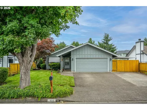 Other - 933 S 44th St, Springfield, OR 97477 photo 2 of 9