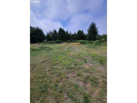 55129 Ruby Loop, Bandon, OR 97411