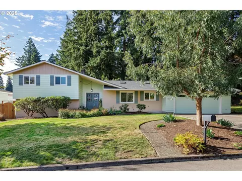 16455 Devonshire Dr, Gladstone, OR 97027