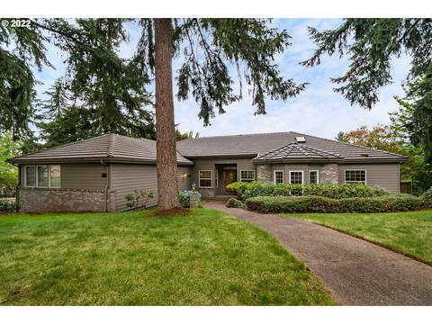 3063 Wintercreek Dr, Eugene, OR 97405 photo 1