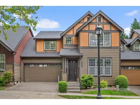 830 NE 73rd Ave, Hillsboro, OR 97124