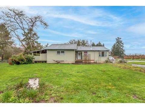 725 E Beacon Dr, Eugene, OR 97404 photo 1