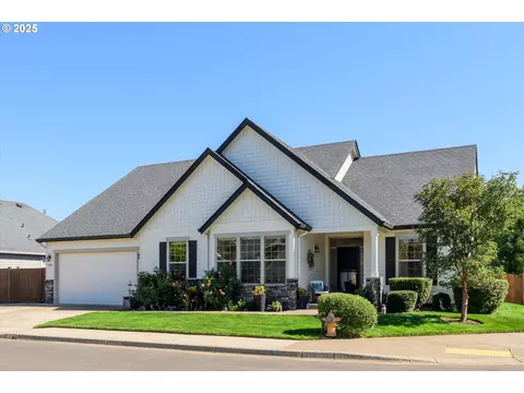 1297 S 41st St, Springfield, OR 97478