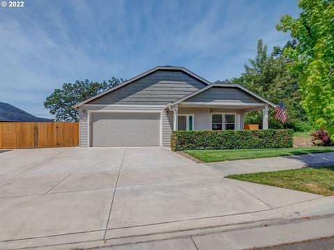 976 S 54th St, Springfield, OR 97478 photo 1