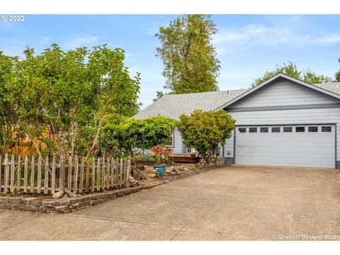 1105 Risden Pl, Eugene, OR 97404 photo 1