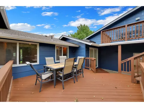 Exterior - 1332 Jeppesen Ave, Eugene, OR 97401 photo 9 of 10