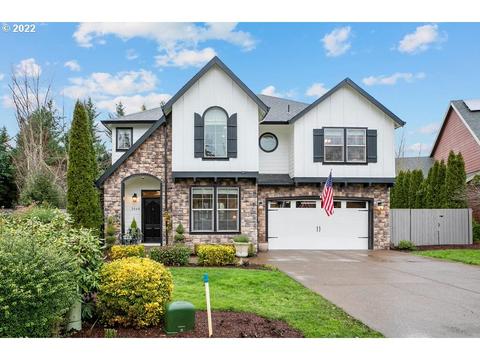 2048 Fields Dr, West Linn, OR 97068 photo 1