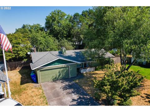 900 SE 218th Ave, Gresham, OR 97030 photo 1
