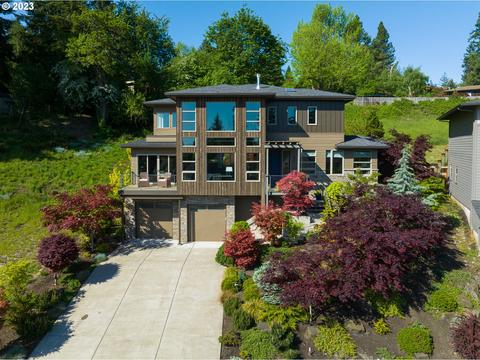 844 W 35th Pl, Eugene, OR 97405