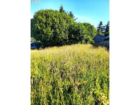 0 D St, Coos Bay, OR 97420