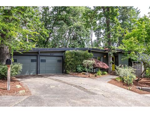 255 W 38th Ave, Eugene, OR 97405 photo 1