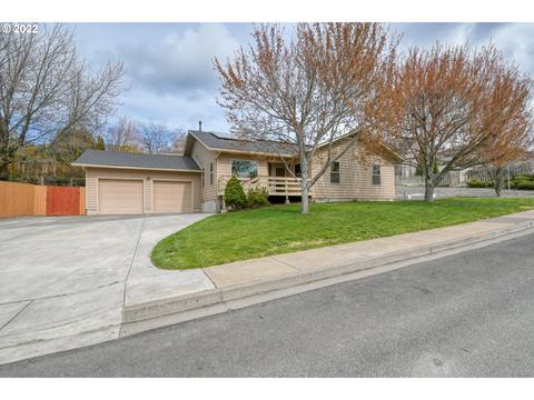 1941 SW Quinney Ave, Pendleton, OR 97801 photo 1